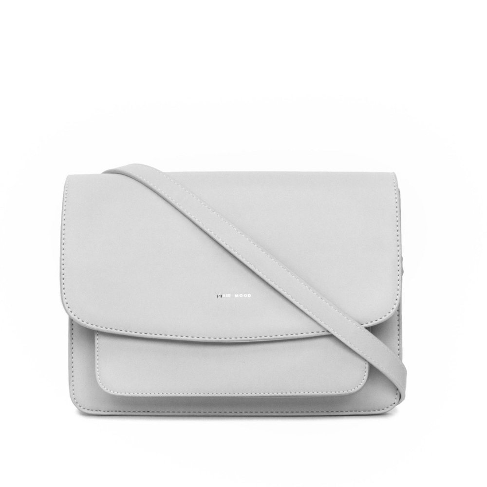 Vegan Leather crossbody bag. Light grey.